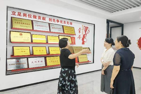 市婦聯(lián)王毅主席一行赴田家庵區開(kāi)展省級項目調研工作